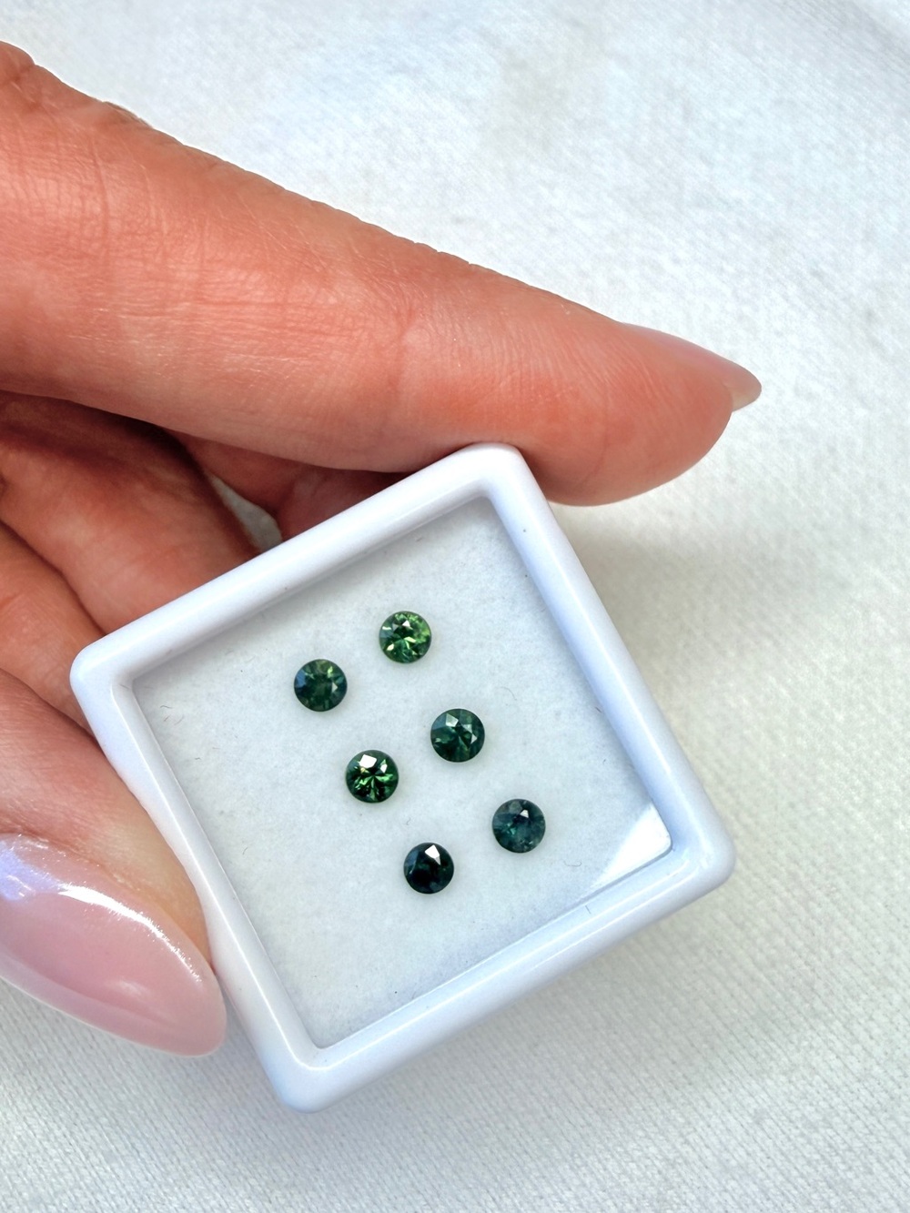 Green Round Sapphire  1ctw 6pc 3mm ea loose gemstone Set Australian